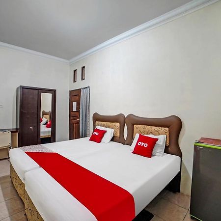 OYO 90751 Graha Sei Batugingging Hotel Medan Bagian luar foto