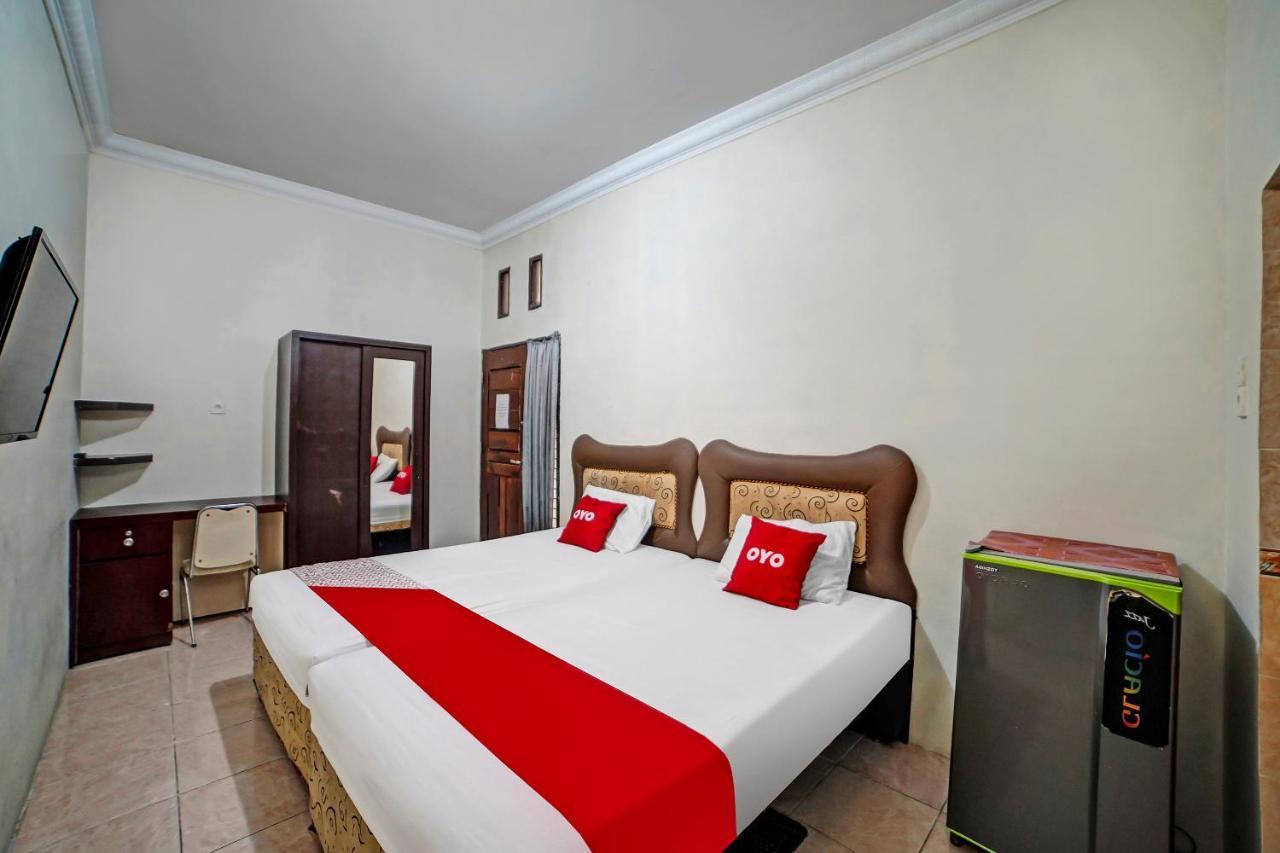 OYO 90751 Graha Sei Batugingging Hotel Medan Bagian luar foto