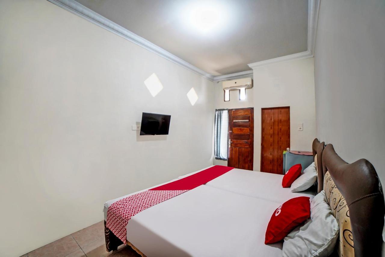 OYO 90751 Graha Sei Batugingging Hotel Medan Bagian luar foto