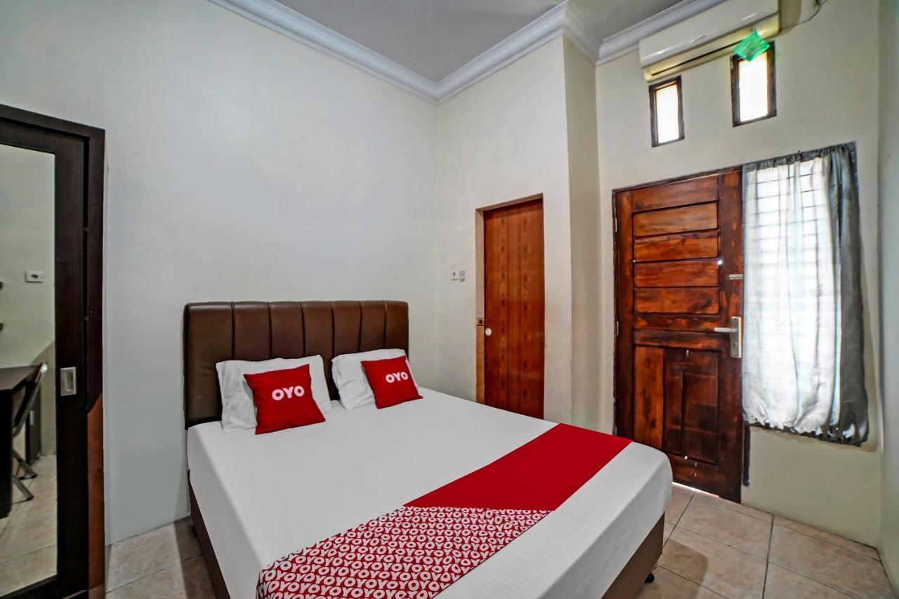 OYO 90751 Graha Sei Batugingging Hotel Medan Bagian luar foto